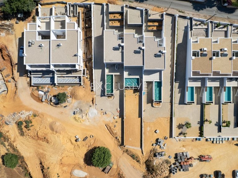 Villa for Sale in Almancil, Algarve 32