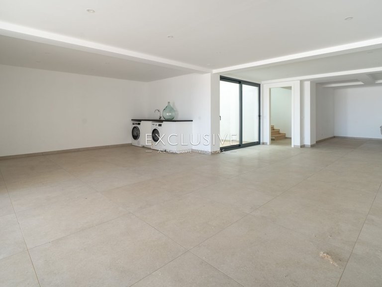 Villa for Sale in Almancil, Algarve 28