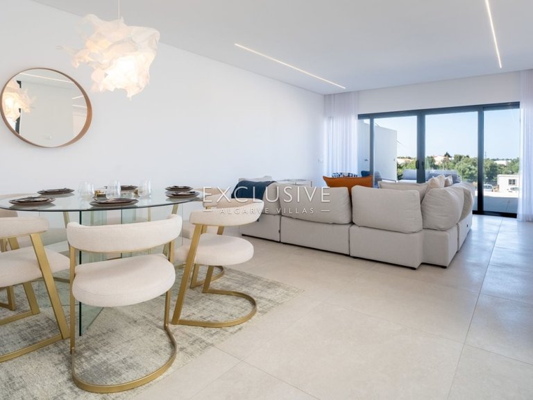 Villa for Sale in Almancil, Algarve 8