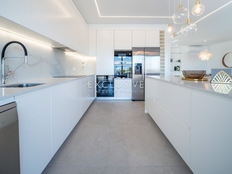 Villa for Sale in Almancil, Algarve 9