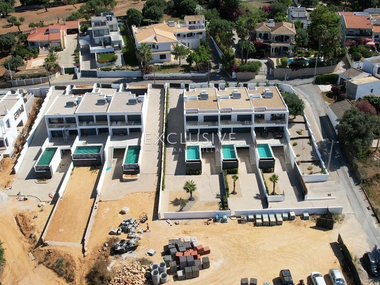 Villa for Sale in Almancil, Algarve 33