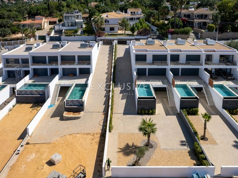 Villa for Sale in Almancil, Algarve 4