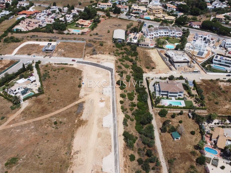 Plot for Sale in Praia Da Luz, Algarve 24