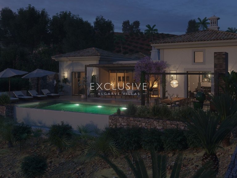Villa for Sale in Carvoeiro, Algarve 5
