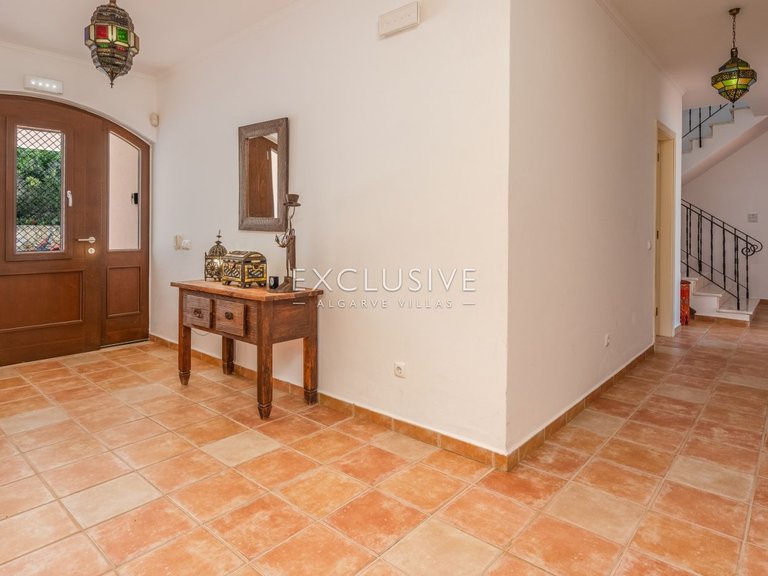 Villa for Sale in Carvoeiro, Algarve 5