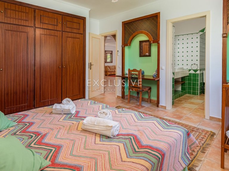Villa for Sale in Carvoeiro, Algarve 22