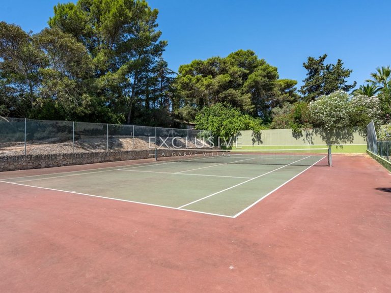 Villa for Sale in Carvoeiro, Algarve 42