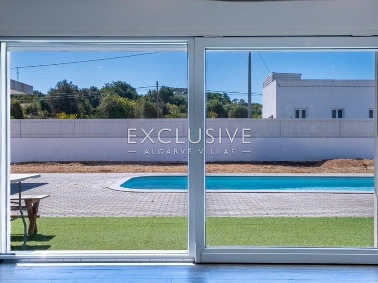 Villa for Sale in Alvor, Algarve 7