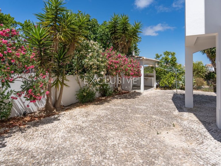 Villa for Sale in Lagos, Algarve 24