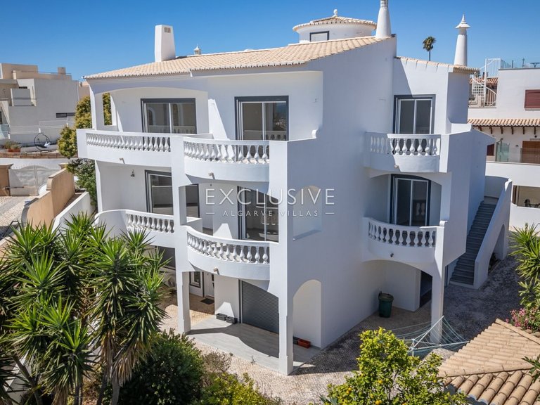 Villa for Sale in Lagos, Algarve 28