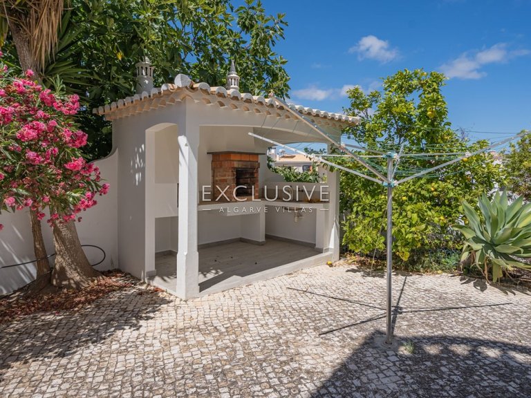 Villa for Sale in Lagos, Algarve 18