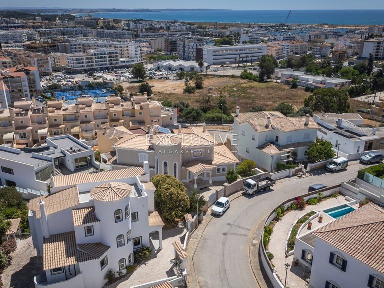 Villa for Sale in Lagos, Algarve 31