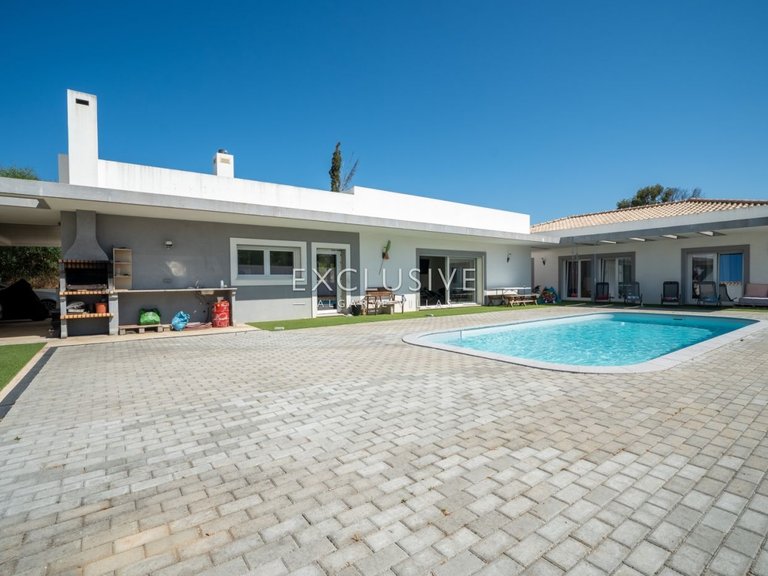 Villa for Sale in Alvor, Algarve 29