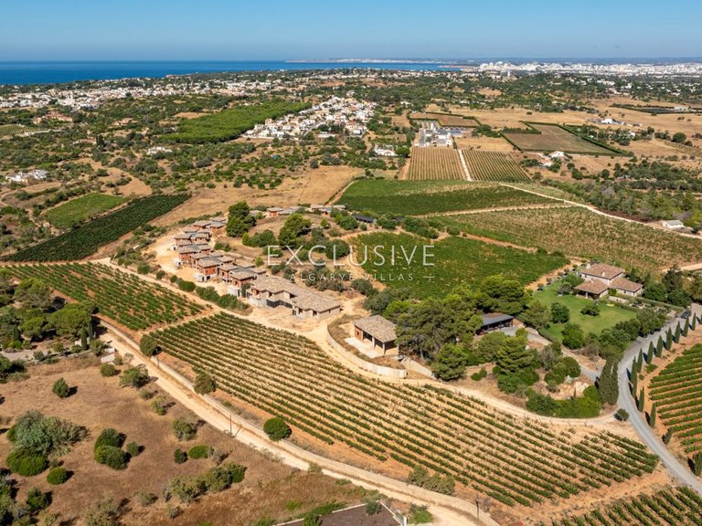 Villa for Sale in Carvoeiro, Algarve 14