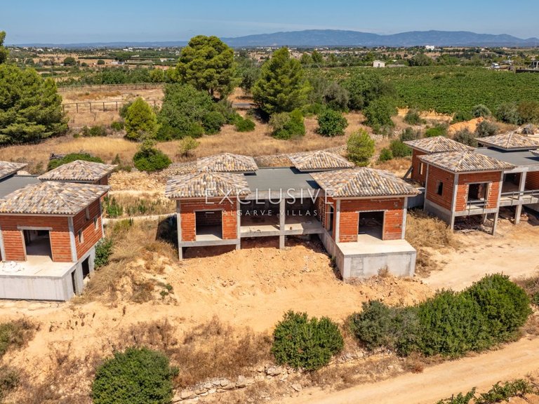 Villa for Sale in Carvoeiro, Algarve 23