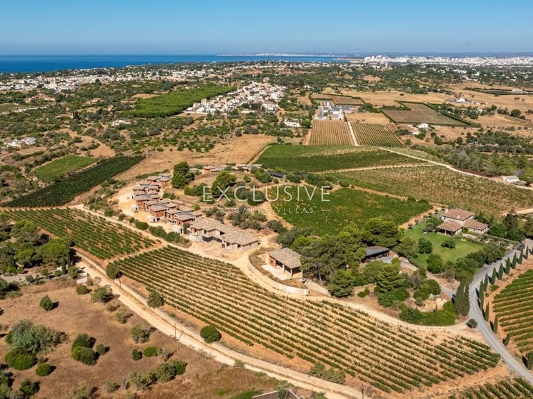 Villa for Sale in Carvoeiro, Algarve 2