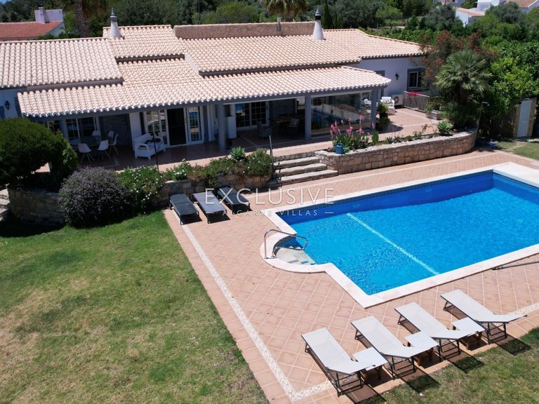 Villa for Sale in Carvoeiro, Algarve 3