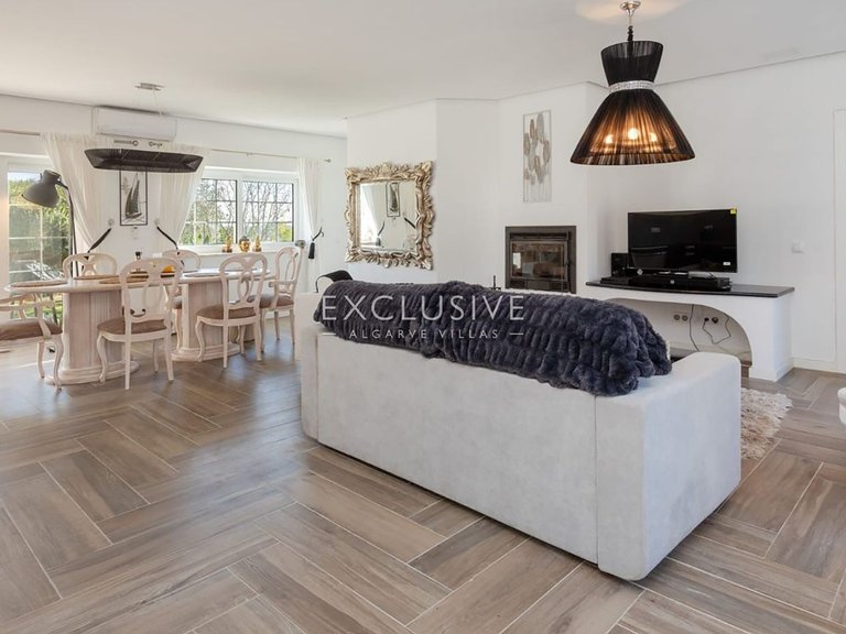 Villa for Sale in Carvoeiro, Algarve 30