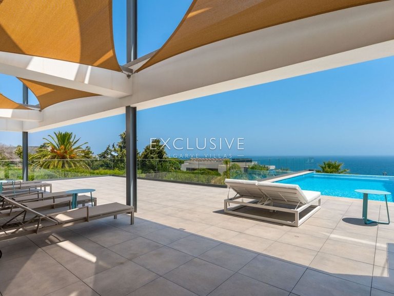 Villa for Sale in Praia Da Luz, Algarve 21