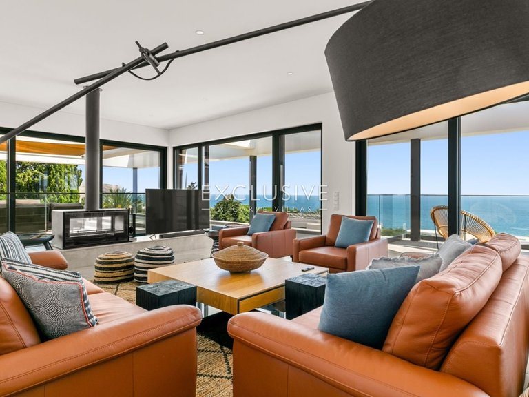 Villa for Sale in Praia Da Luz, Algarve 8