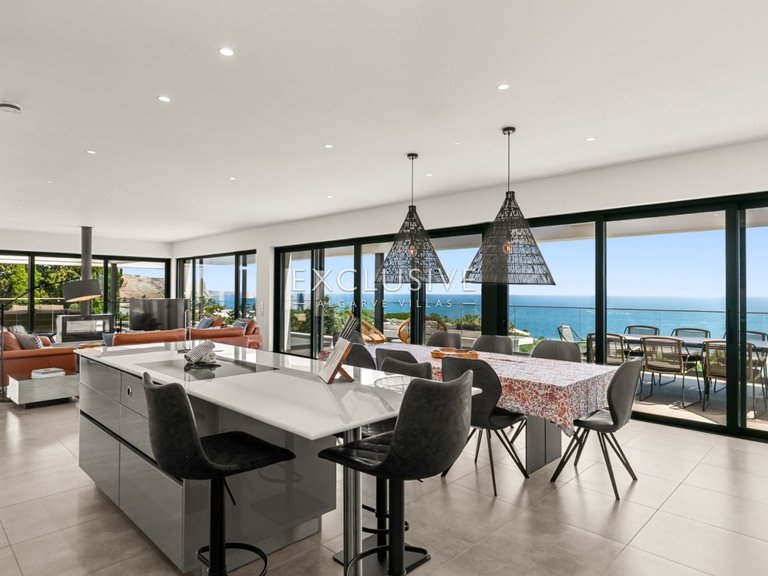 Villa for Sale in Praia Da Luz, Algarve 9