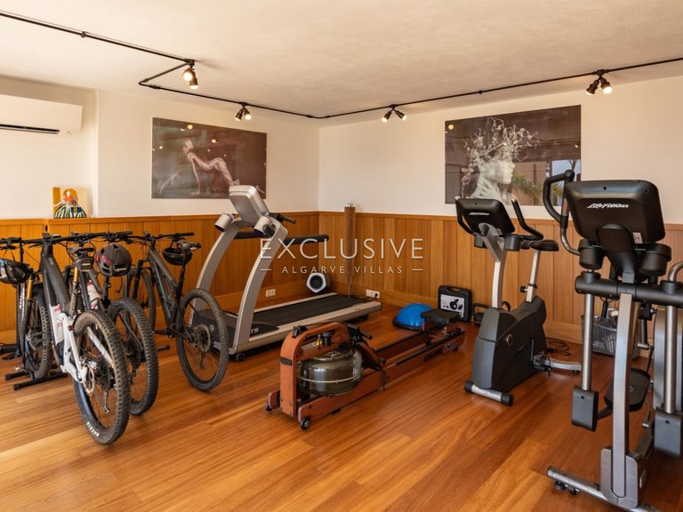 Villa for Sale in Praia Da Luz, Algarve 33