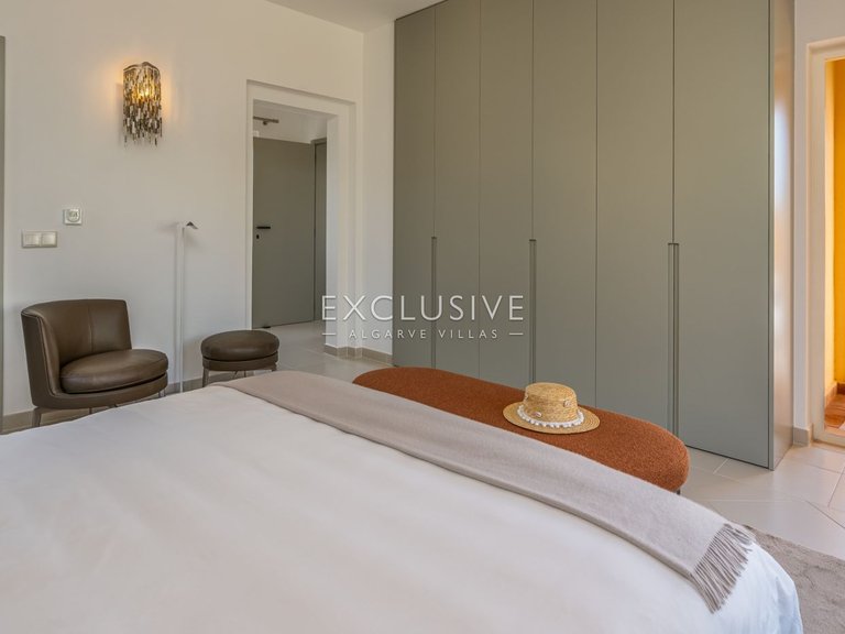 Villa for Sale in Praia Da Luz, Algarve 29