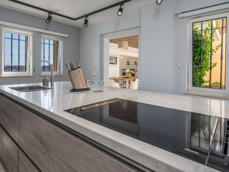 Villa for Sale in Praia Da Luz, Algarve 12