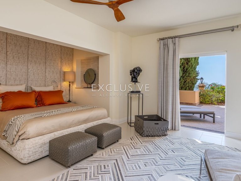 Villa for Sale in Praia Da Luz, Algarve 17