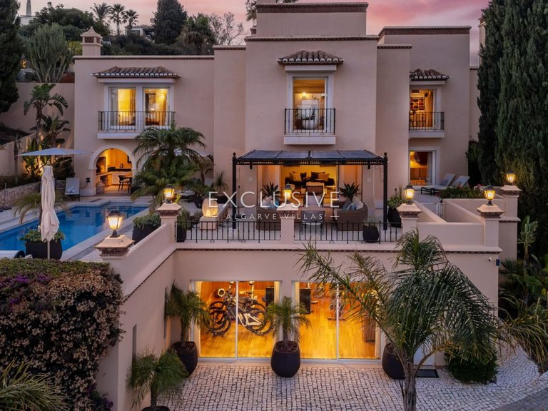 Villa for Sale in Praia Da Luz, Algarve 24