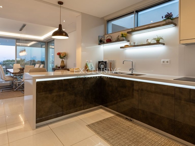 Villa for Sale in Lagos, Algarve 27