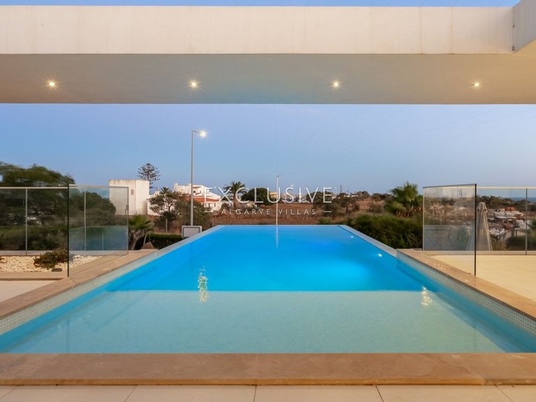 Villa for Sale in Lagos, Algarve 30