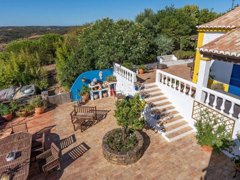 Villa for Sale in Bensafrim, Algarve 46