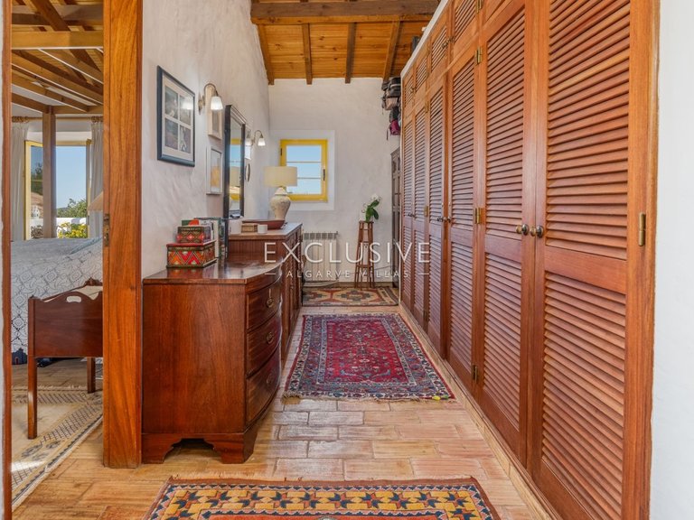 Villa for Sale in Bensafrim, Algarve 30