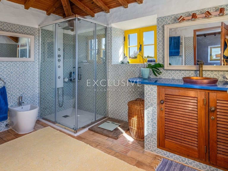 Villa for Sale in Bensafrim, Algarve 31