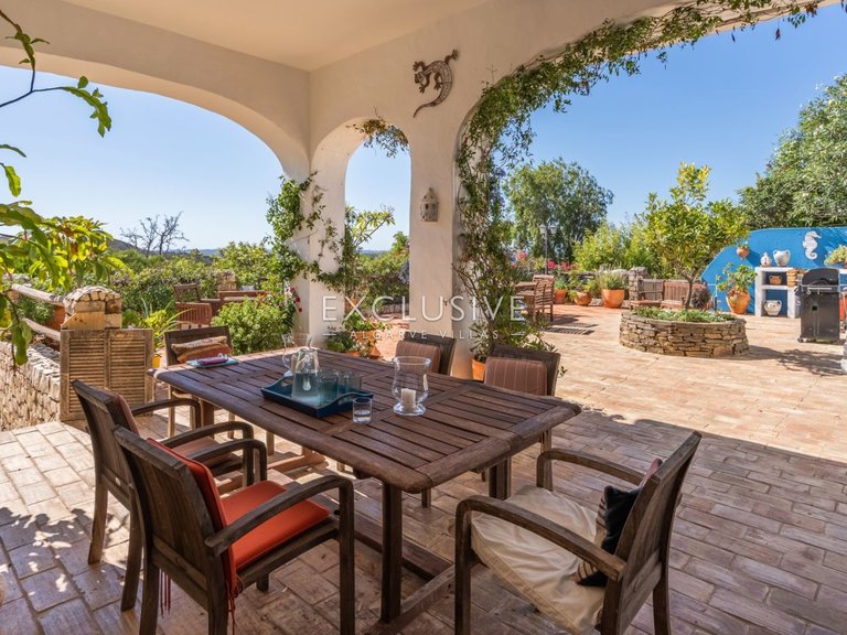 Villa for Sale in Bensafrim, Algarve 25