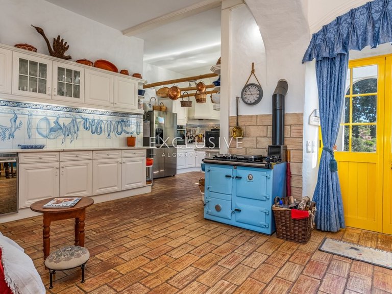 Villa for Sale in Bensafrim, Algarve 23