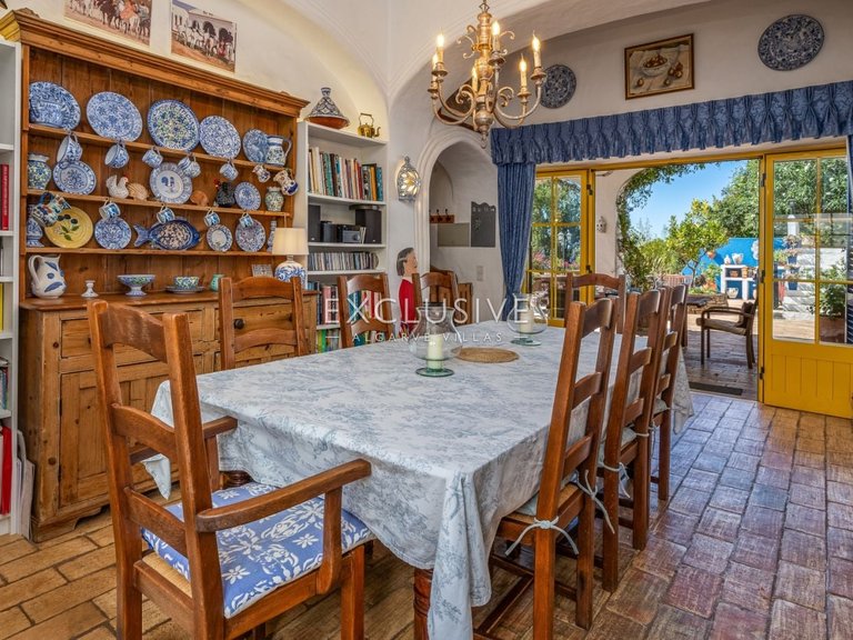 Villa for Sale in Bensafrim, Algarve 24