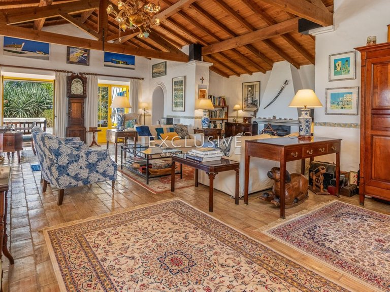 Villa for Sale in Bensafrim, Algarve 15