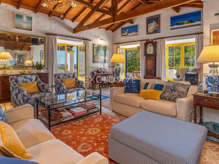 Villa for Sale in Bensafrim, Algarve 14