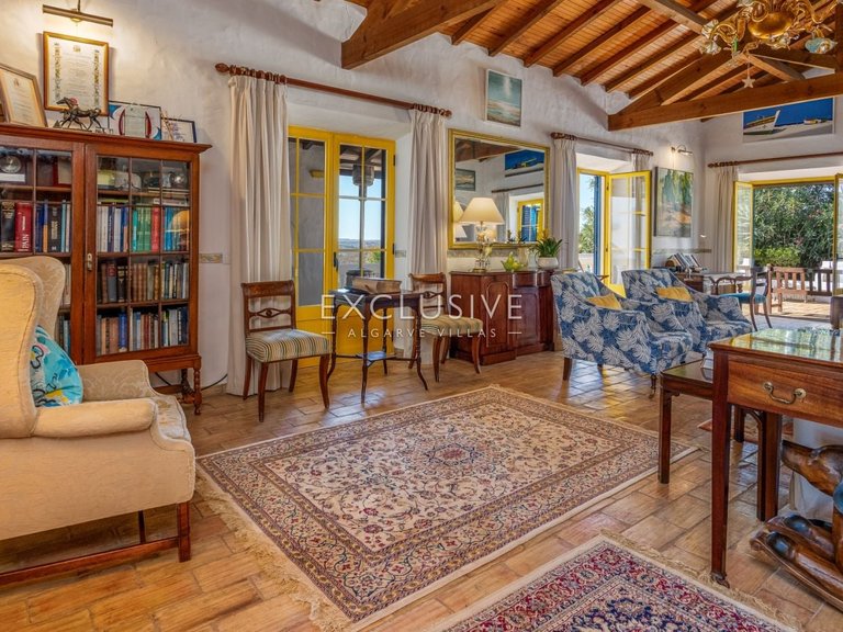 Villa for Sale in Bensafrim, Algarve 16