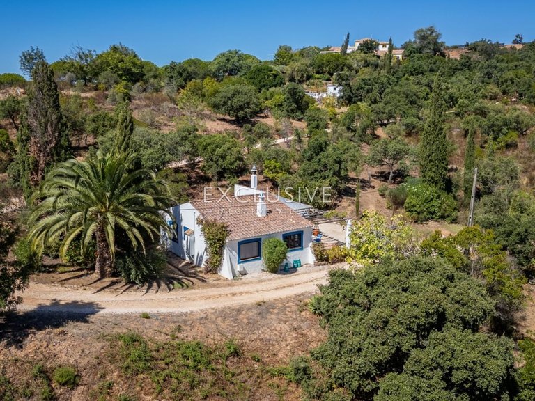 Villa for Sale in Bensafrim, Algarve 8