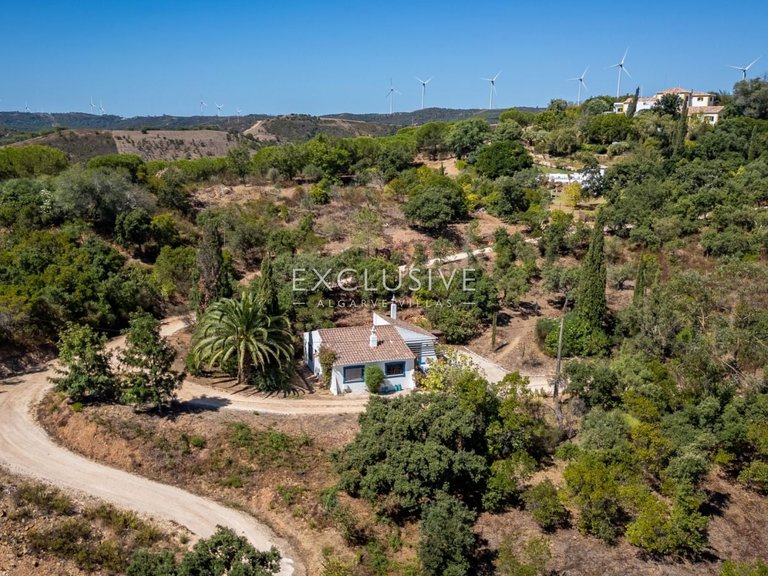 Villa for Sale in Bensafrim, Algarve 9