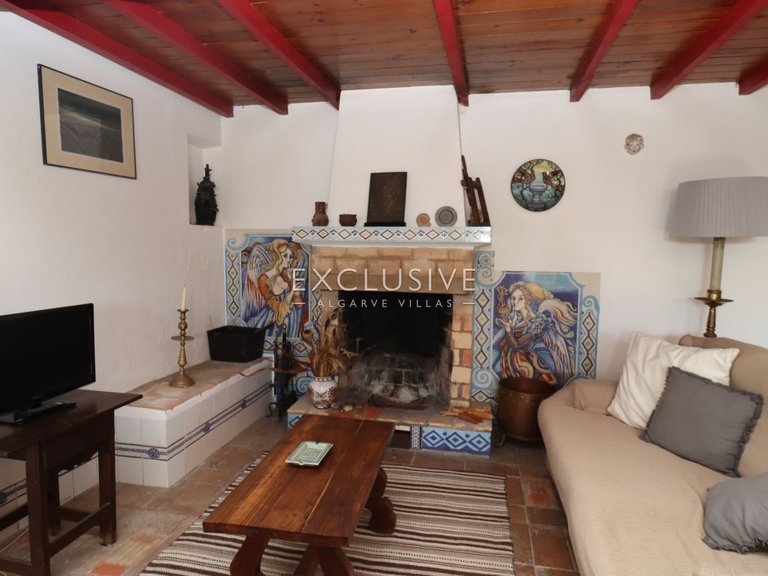 Villa for Sale in Carvoeiro, Algarve 15