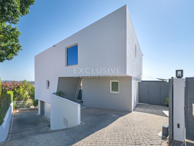 Villa for Sale in Lagos, Algarve 37