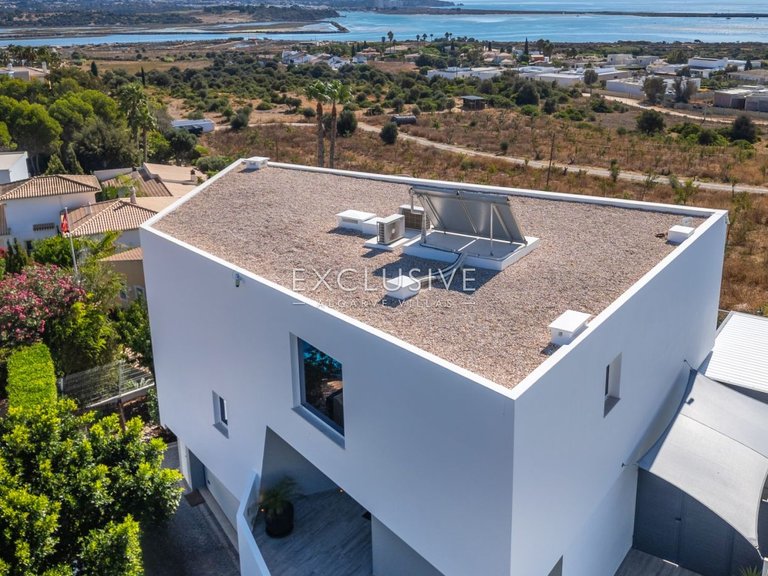 Villa for Sale in Lagos, Algarve 38