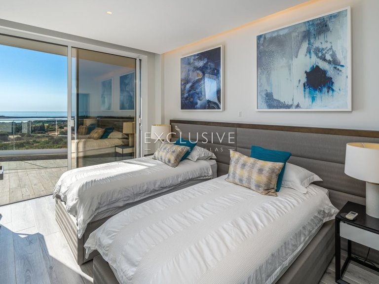 Villa for Sale in Lagos, Algarve 17