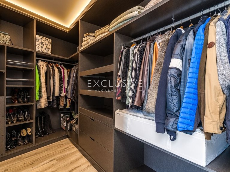 Villa for Sale in Lagos, Algarve 21