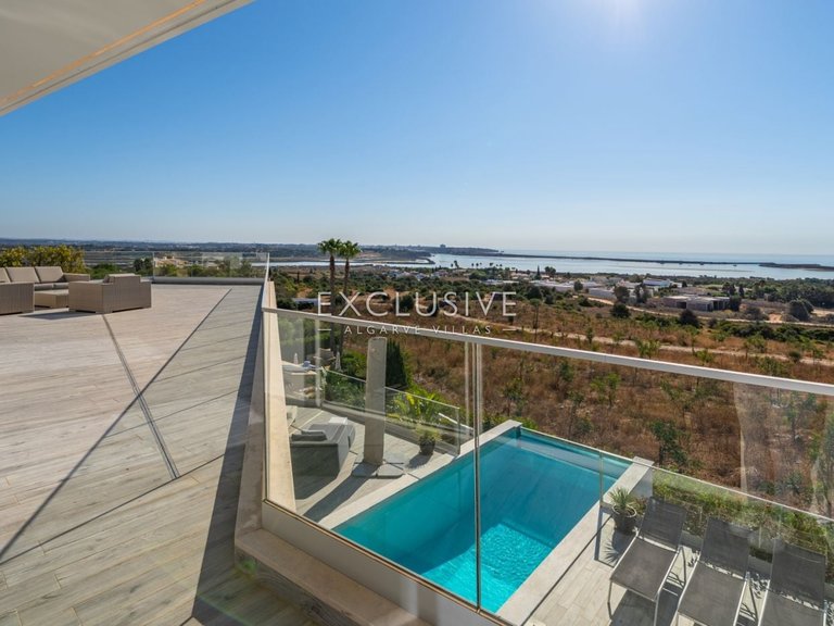 Villa for Sale in Lagos, Algarve 23