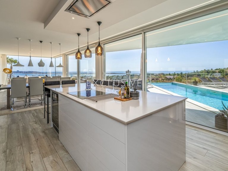 Villa for Sale in Lagos, Algarve 9